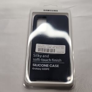 Samsung Galaxy S20 FE Soft Silicone Cover - Black